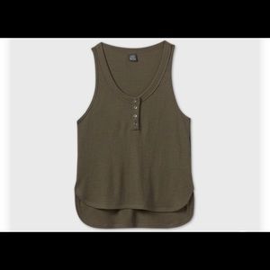 Women button front thermal tank top
